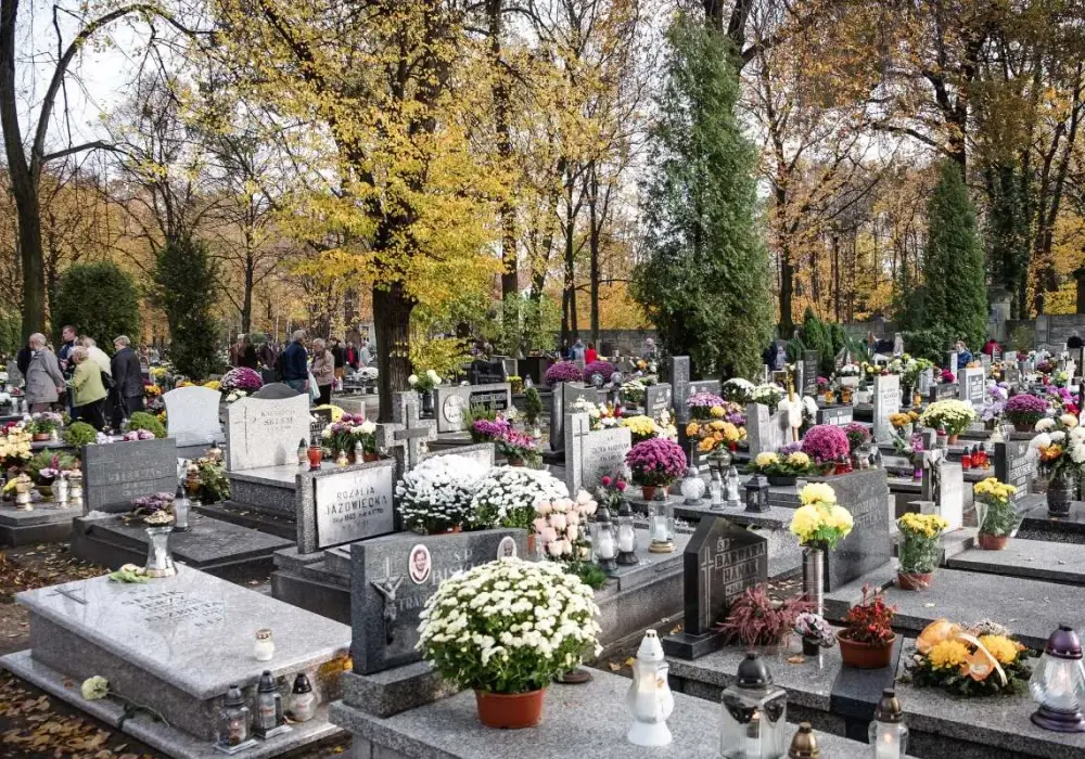 Cmentarze komunalne Katowice: przewodnik, lokalizacje, opłaty