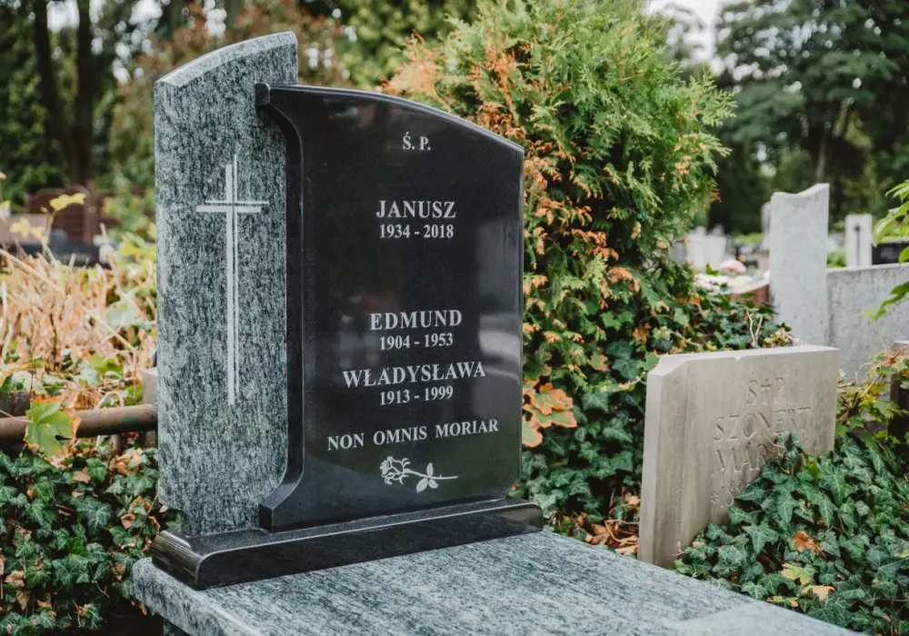 Wybierz cytaty na grób: Słowa, które ukoją serce