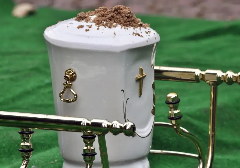 Ile prochu zostaje po kremacji? Zaskakujące fakty, które musisz znać