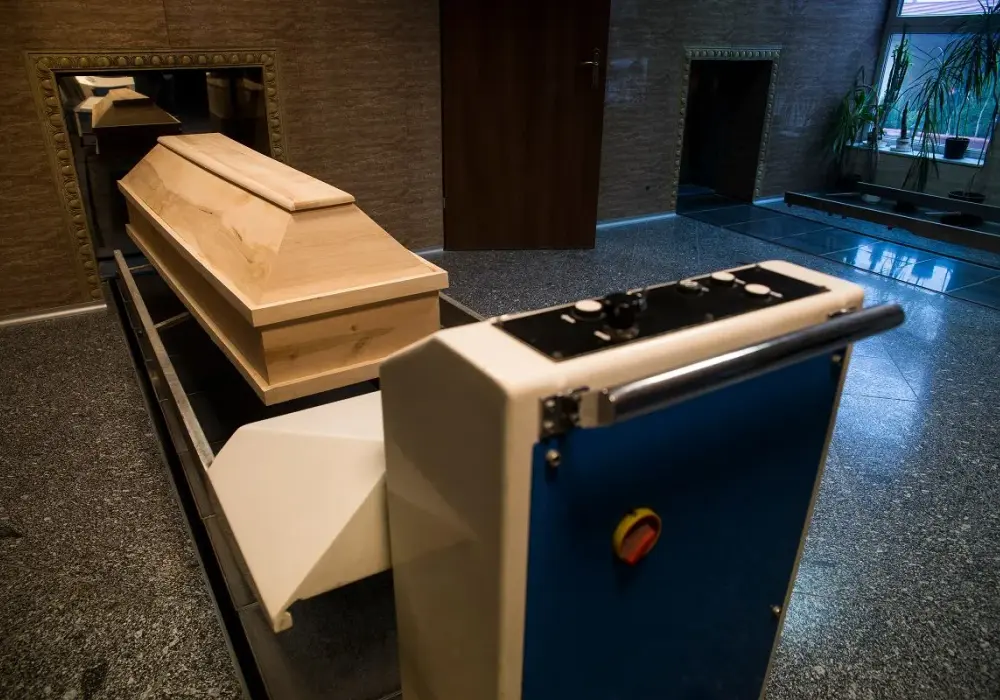 Ile trwa kremacja człowieka? Poznaj czas i etapy procesu