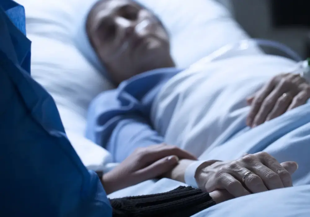 Jak długo trwa grzechotka śmierci i co oznacza dla bliskich?