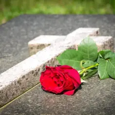 Czy należy się coś po śmierci brata? Odszkodowanie i zadośćuczynienie