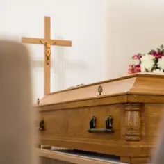 Jak sprawdzić datę pogrzebu w Białymstoku i uniknąć niepewności