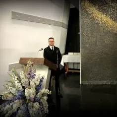 Ile kosztuje pogrzeb świecki? Sprawdź, co wpływa na ceny usług