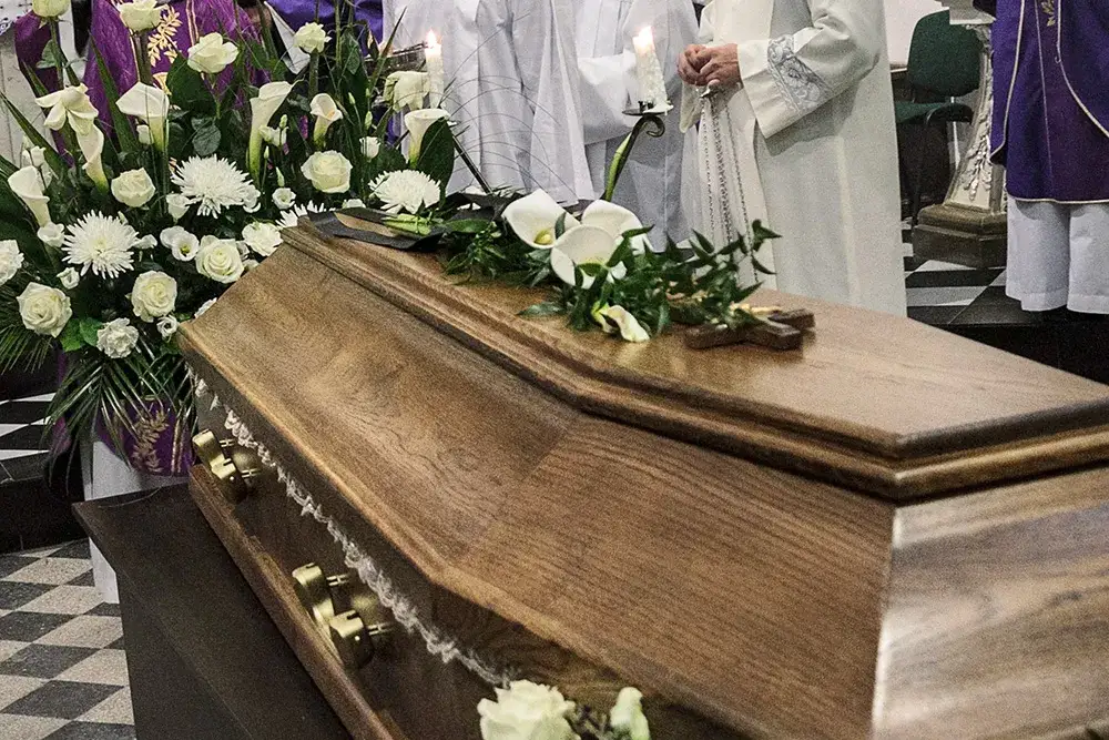 Zdjęcie Jak sprawdzić datę pogrzebu w Piłie i uniknąć nieporozumień
