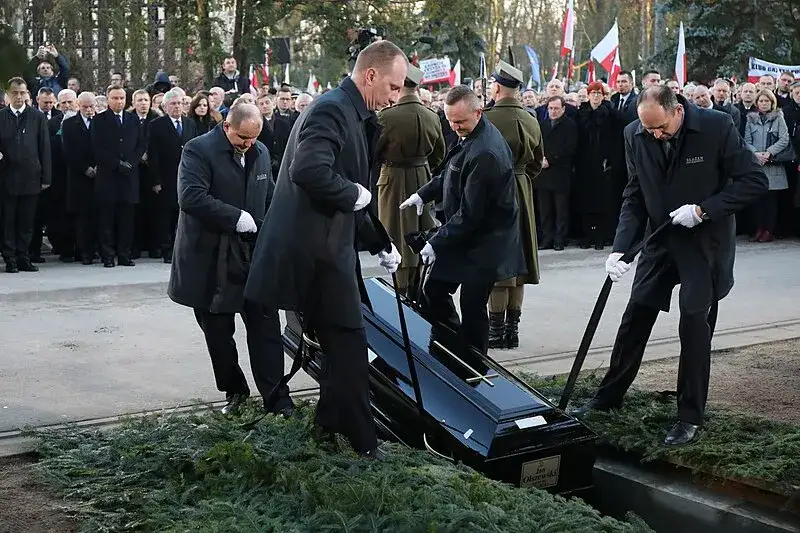 Zdjęcie Jak sprawdzić datę pogrzebu w Opolu i uniknąć nieporozumień
