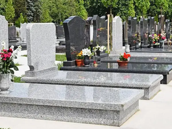 Jak znaleźć grób na Cmentarzu Batowickim? Sprawdź wyszukiwarkę ZCK