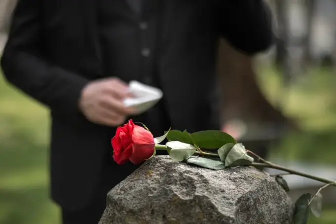 Kremacja w Polsce: przewodnik po lokalizacji, kosztach i formalnościach